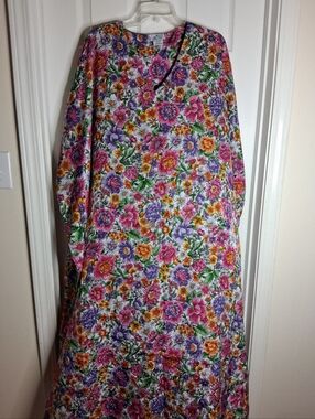 La Nuit Retro Floral V-Neck Maxi Kaftan Cover Up Pink, Purple & Orange One Size